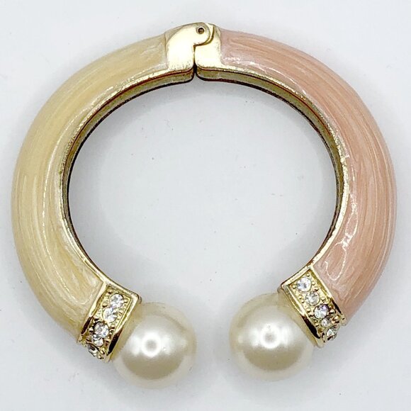 Pink and cream enamel hinged cuff bracelet - Picture 2 of 6